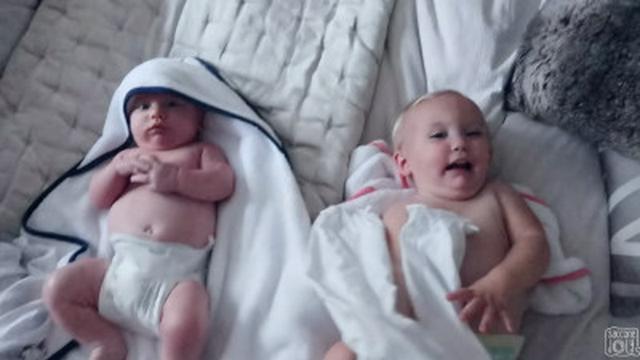 BABY BRO VS BABY SIS!!
