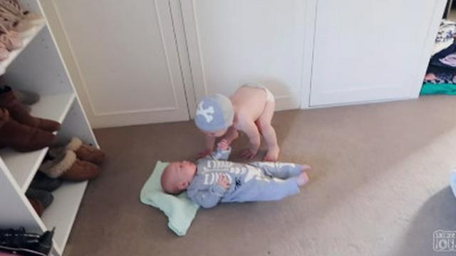 HOME ALONE WITH THE BABIES!
