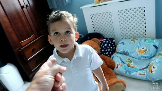 TODDLERS FIRST TIME ON POTTY!!
