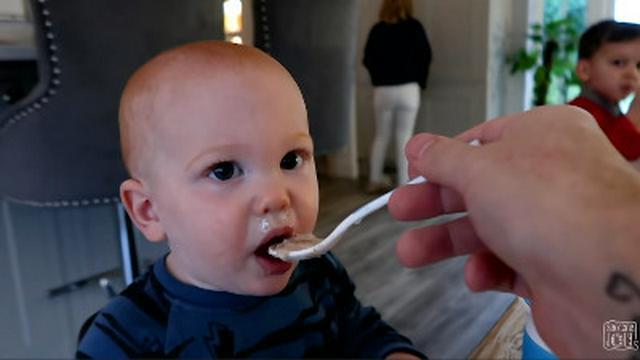POST PREGNANT MORNING ROUTINE (4 BABIES) TIPS & TRICKS!
