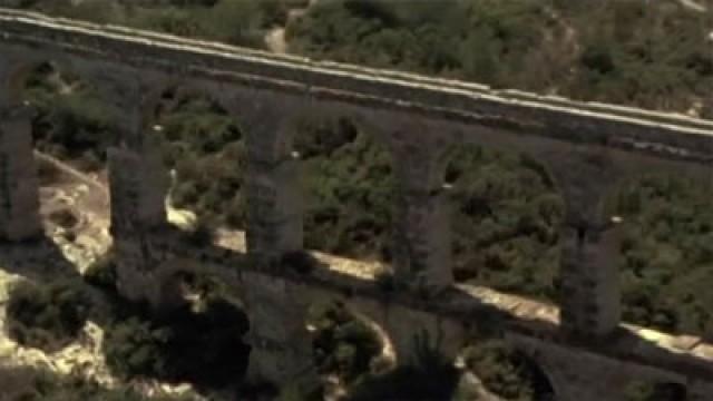 Tarragona: La Vestal poseída por un viento del mar