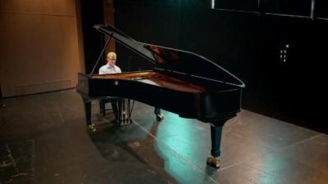 Pianos, Vending Machines, and Rappels