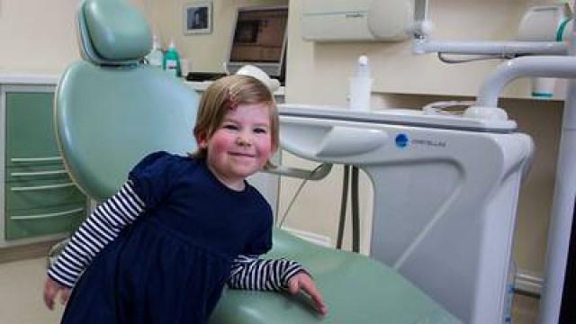 Dentist