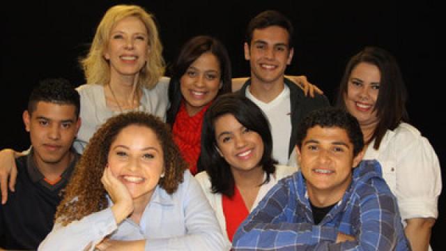 Grupo "Dar Voz Aos Jovens"