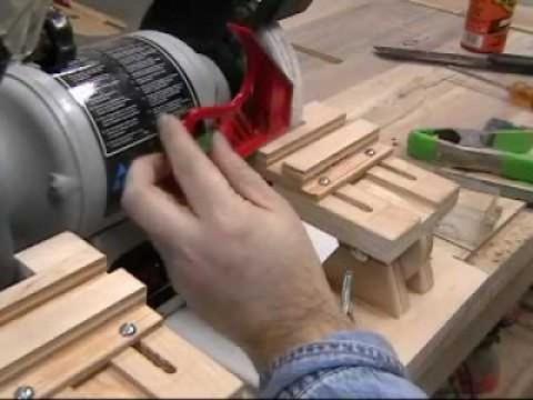 Who Says Stumpy isn't Very Sharp? Part 2 Homemade Grinder Tool Rest & Veritas Grinding Jig Review