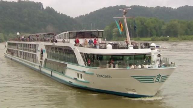 ''Leinen los!'' in Passau