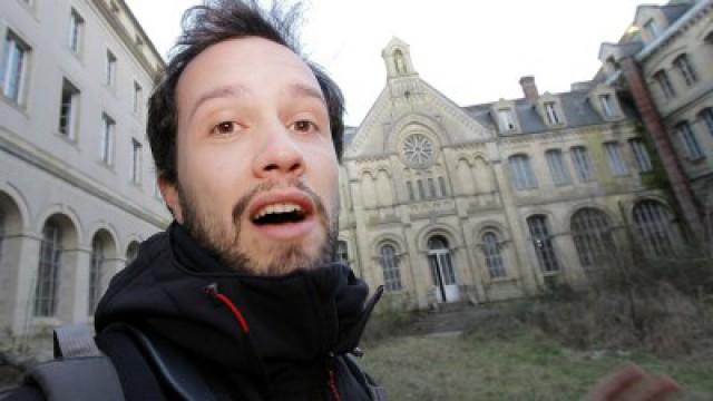 Dans un gigantesque hôpital abandonné de la 2nd Guerre mondiale