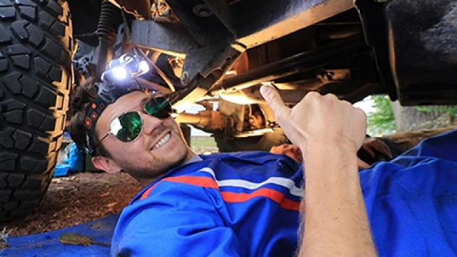CATASTROPHIC Jeep Leak! | *ALL OIL GONE*