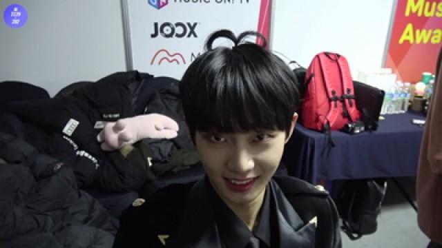 Episode 8 - JBJ, 시상식을 가다!