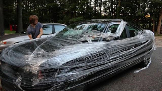 PLASTIC WRAP BIGBRUDDA'S CAR!