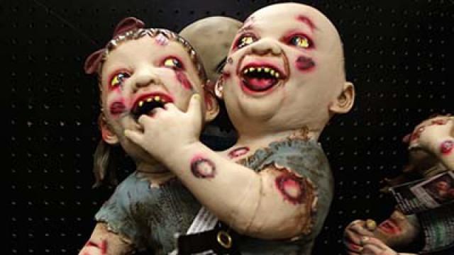 GETTING HaloWEEN COSTUMES!