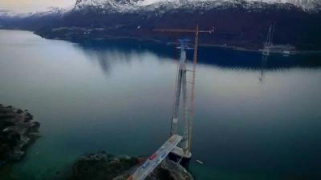 Arctic Mega Bridge