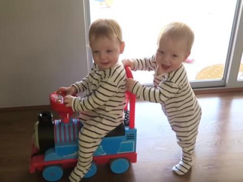 Cheeky Triplet Train Ride!