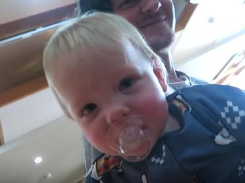 Baby Escapes From Cafe!