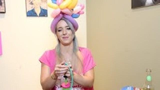 Jenna's Drunk Art School: Balloon Art