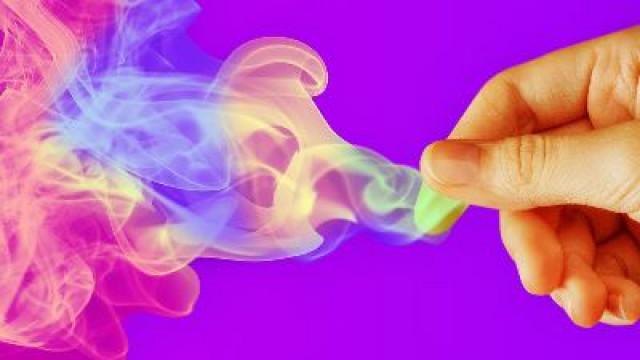 15 Expériences à couper le souffle que tu peux faire à la maison