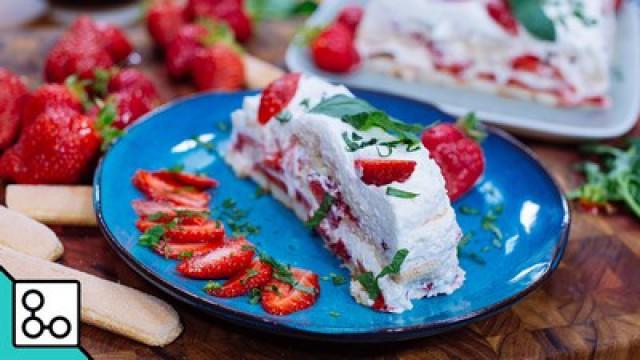 Charlotte aux fraises