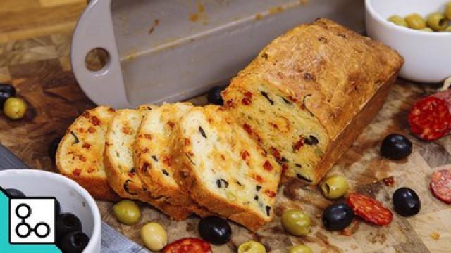 Cake aux olives & chorizo