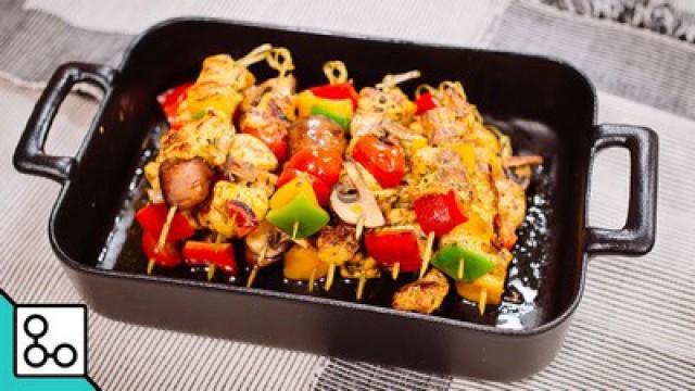 Brochettes de poulet mariné au curry