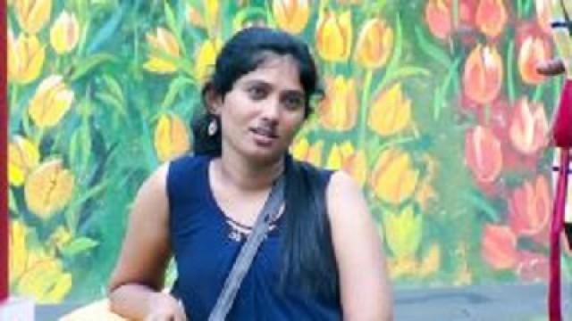 Oviya, Juliana Clash