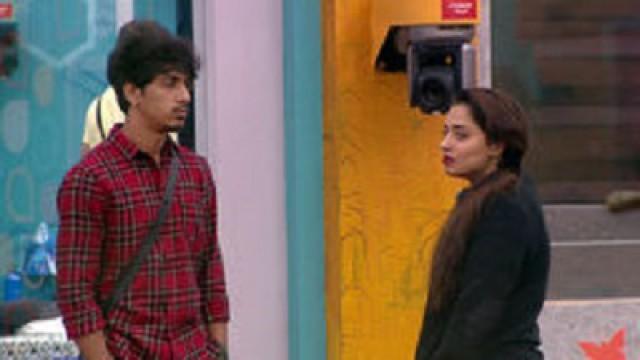 Mumtaj and Shariq Lock Horns!