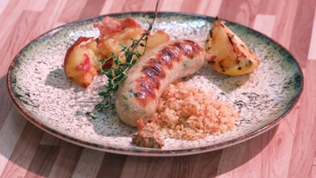 Linguiça Com Salada De Batatas