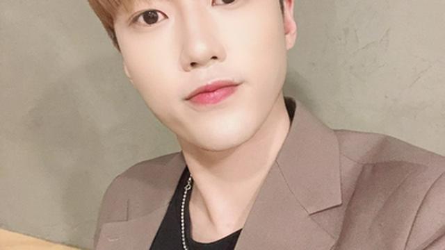 BLACK6IX Live Jong Woon