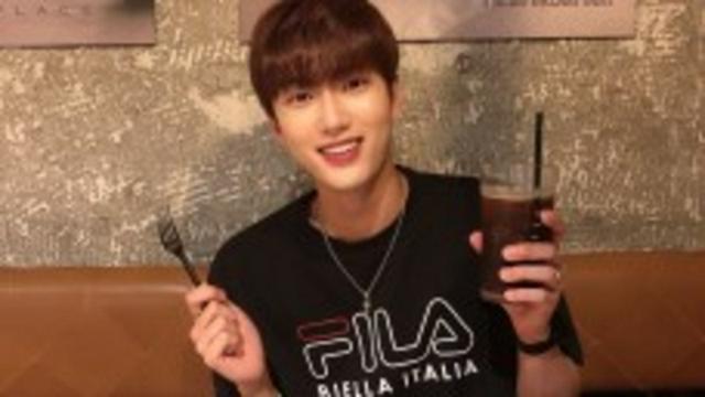 BLACK6IX Radio Jong Woon