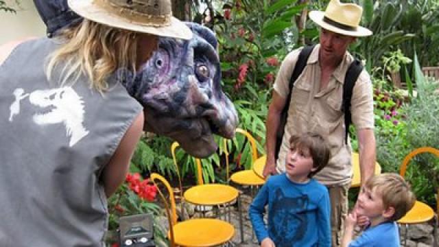 Oak and Bodhi look for Dinosaurs