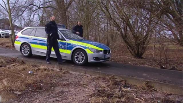 Schülerin wird misshandelt