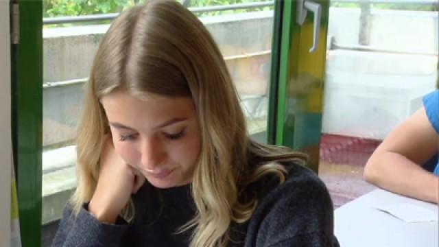 Verhüllte Schülerin wird gemobbt