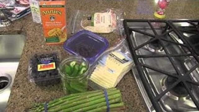 Cooking with a 3-Year-Old: The Mac & Cheese and Communist Celery Edition