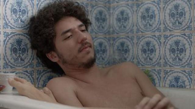 A Noite Não Tem Limites, Cláudio