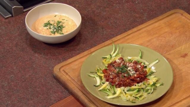 Vegetable Bolognese Pasta with Garlic Soup