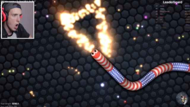 HOW BIG CAN I GROW? SLITHER.IO (Random Crap Friday)