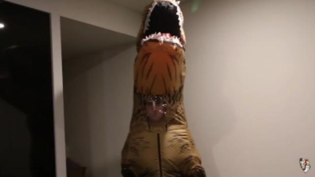 LIFE AS A REAL DINOSAUR! - Saurian