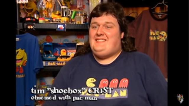 This Creepy Guy *LOVES* PacMan