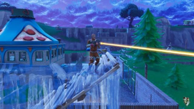 QUAD COMPACT SMG is UNFAIR - Fortnite Battle Royale