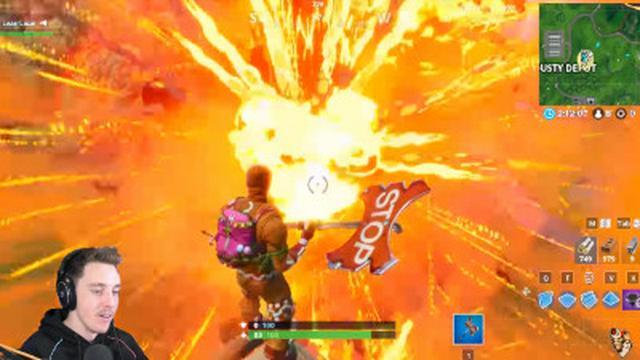 Destroying 1000+ MECHS (dumb science)