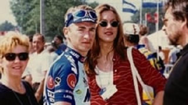 Frank pleegt contractbreuk met Lotto en trekt naar Mapei