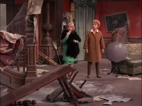 Lucy and the Old Mansion