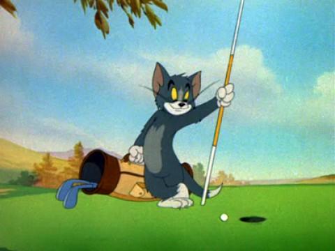 Tom spielt Golf