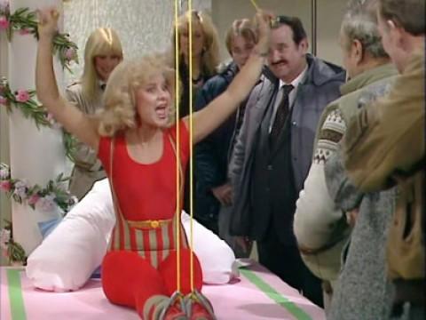 Ident: Candy Time