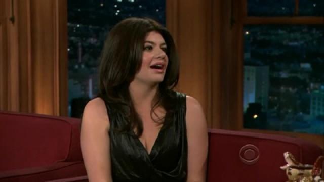 Isabella Rossellini, Casey Wilson