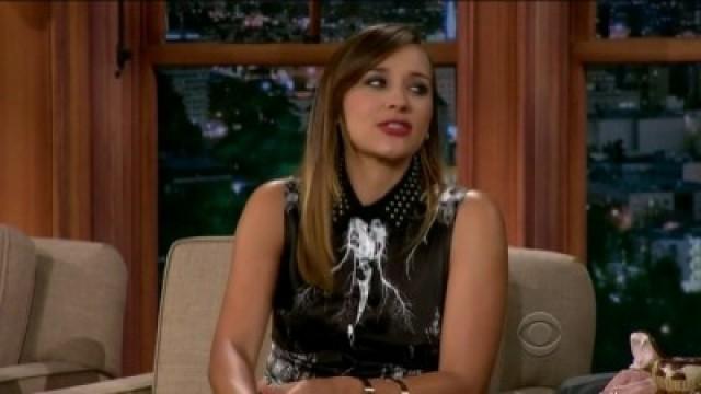Rashida Jones; Julie Gonzalo