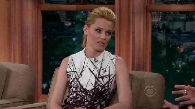 Elizabeth Banks, Chris Voth