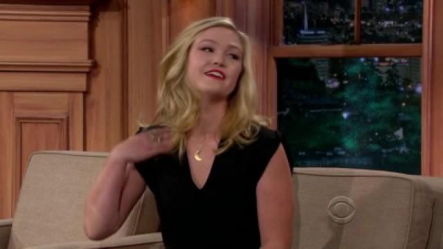 Julia Stiles, Dave Itzkoff