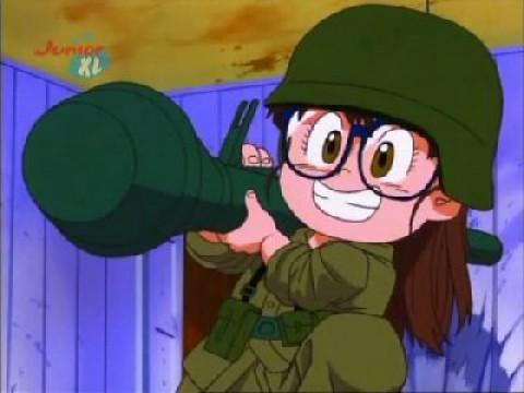 Arale se vuelve seria / ¡Transformación! La pistola del mapache