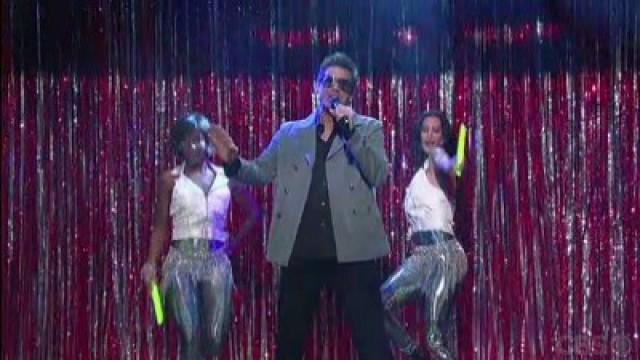 Jim Carrey, Rosie Huntington-Whiteley, Todd Rundgren