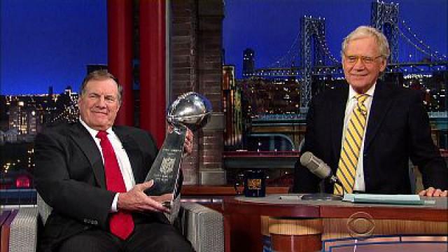 Bill Belichick, Elisabeth Moss, Madisen Ward and the Mama Bear